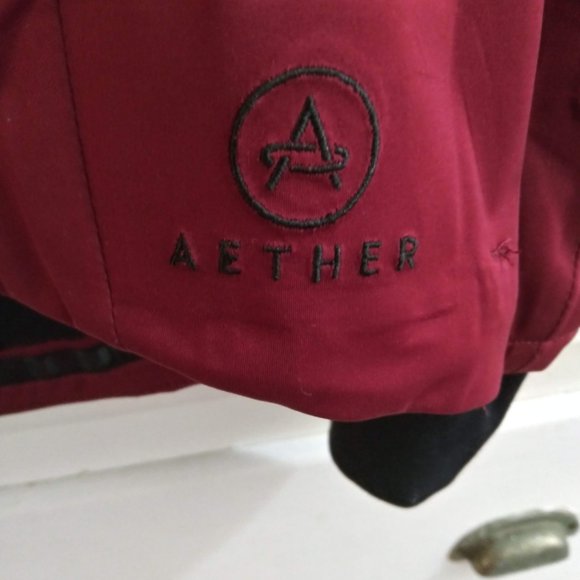 Aerther Apparel Women's Full Zip Lightweight Cycling Jacket - 2 - Picture 4 of 8